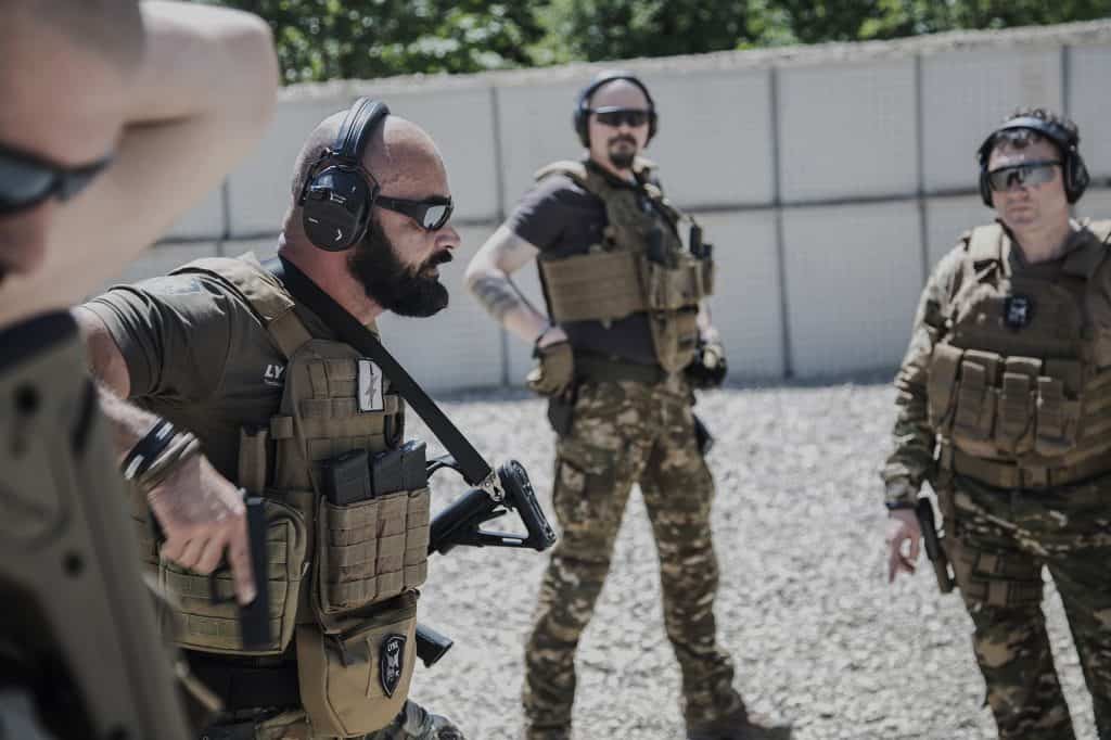 Taktisches Schießen Gewehr & Pistole