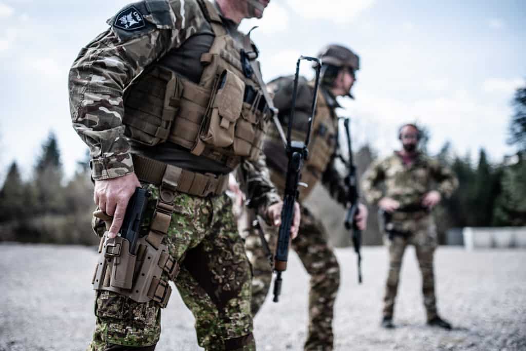 Taktisches Schießen Gewehr & Pistole