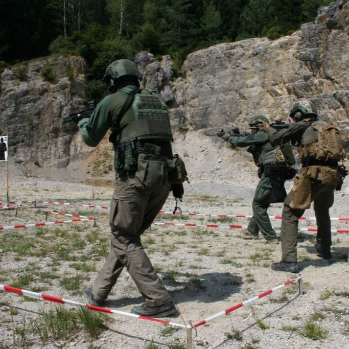 CQB Gewehr & Pistole